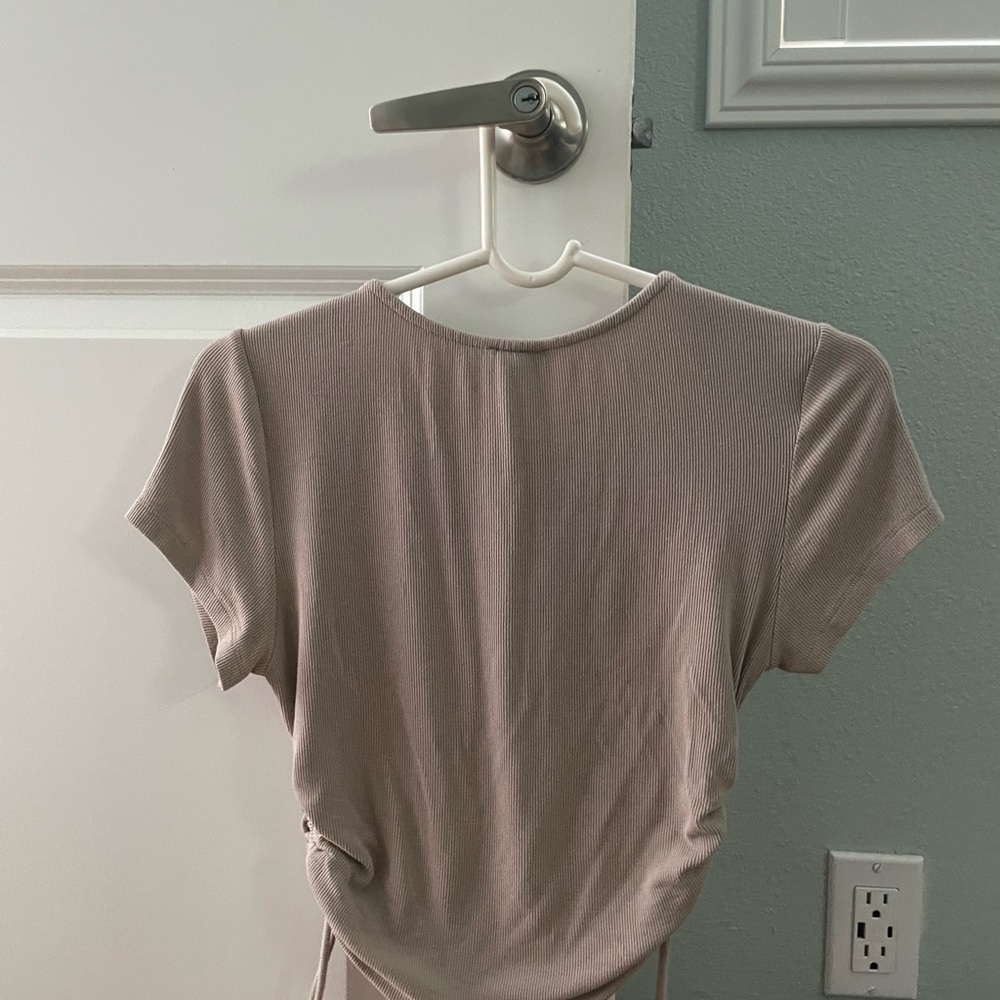 Princess Polly side tie top - Picture 4 of 4